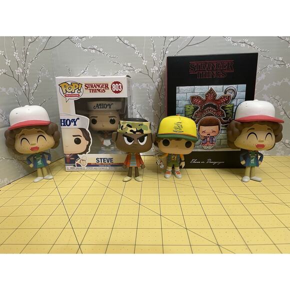 Netflix Stranger Things Lot Funko Lootcrate 6 Collectible Figures - Picture 1 of 10